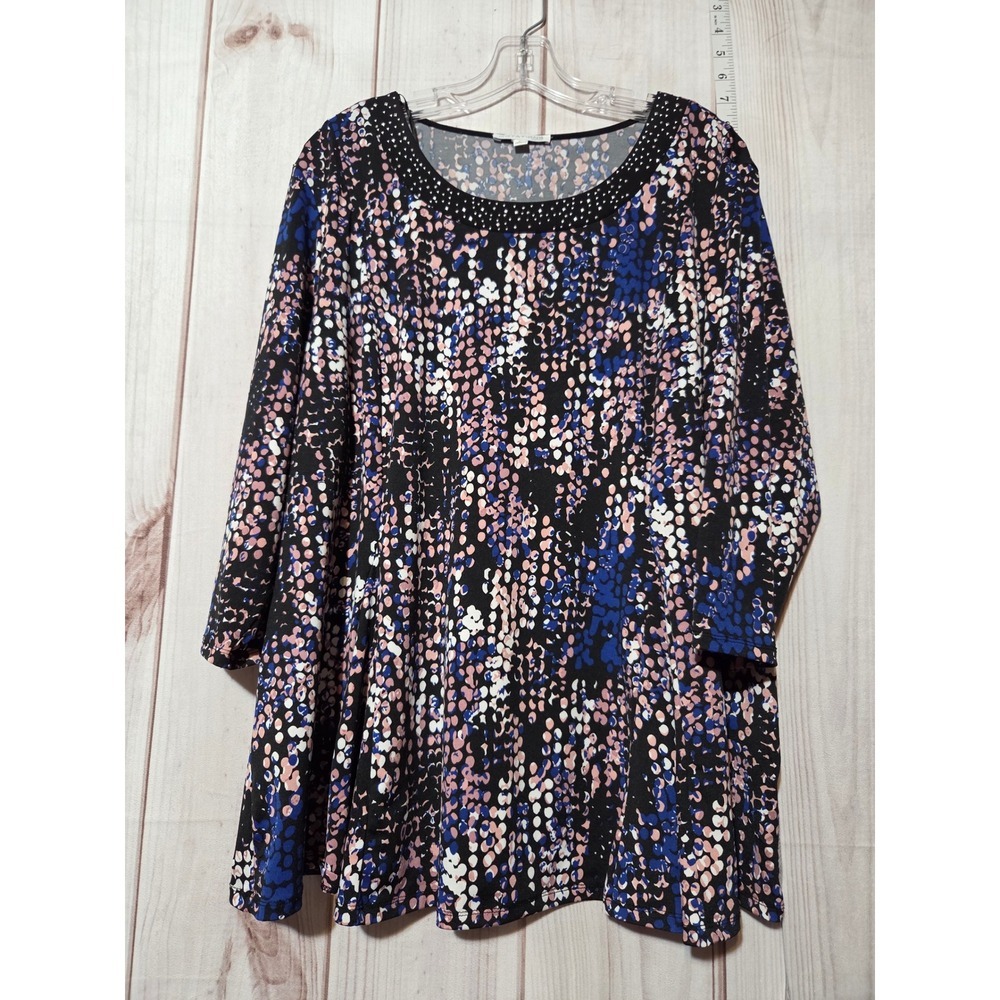 Notations Woman 3X Abstract Print Beaded Neckline 3/4 Sleeve Tunic Top